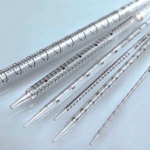 When Should You Use Plastic and When Should You Use Glass Pipettes?