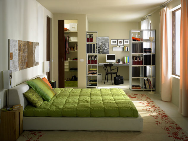 DIY bedroom space saving furniture or horizontal fixed