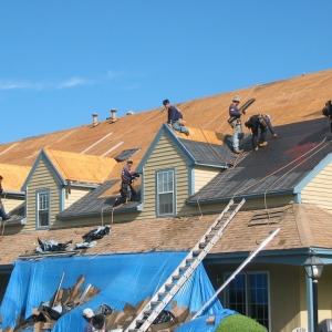 How Could Roofing Contractors Aid In Maintaining The Splendor Of Your House?