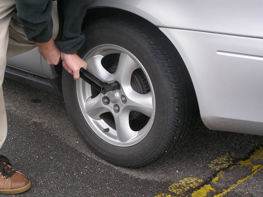 5 Cool Gadgets Making Roads Safer